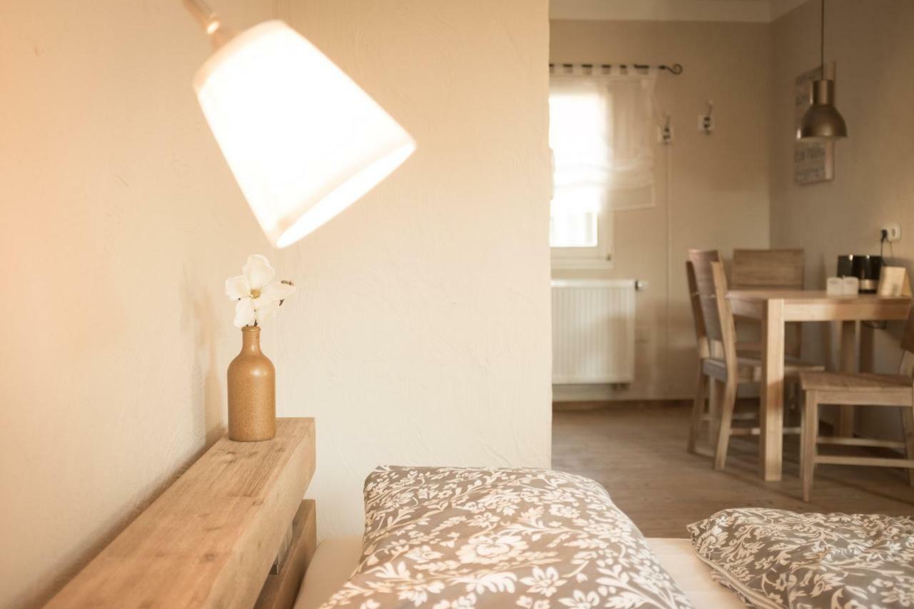 Moments Cafe & Apartmenthaus Thurnau Bagian luar foto