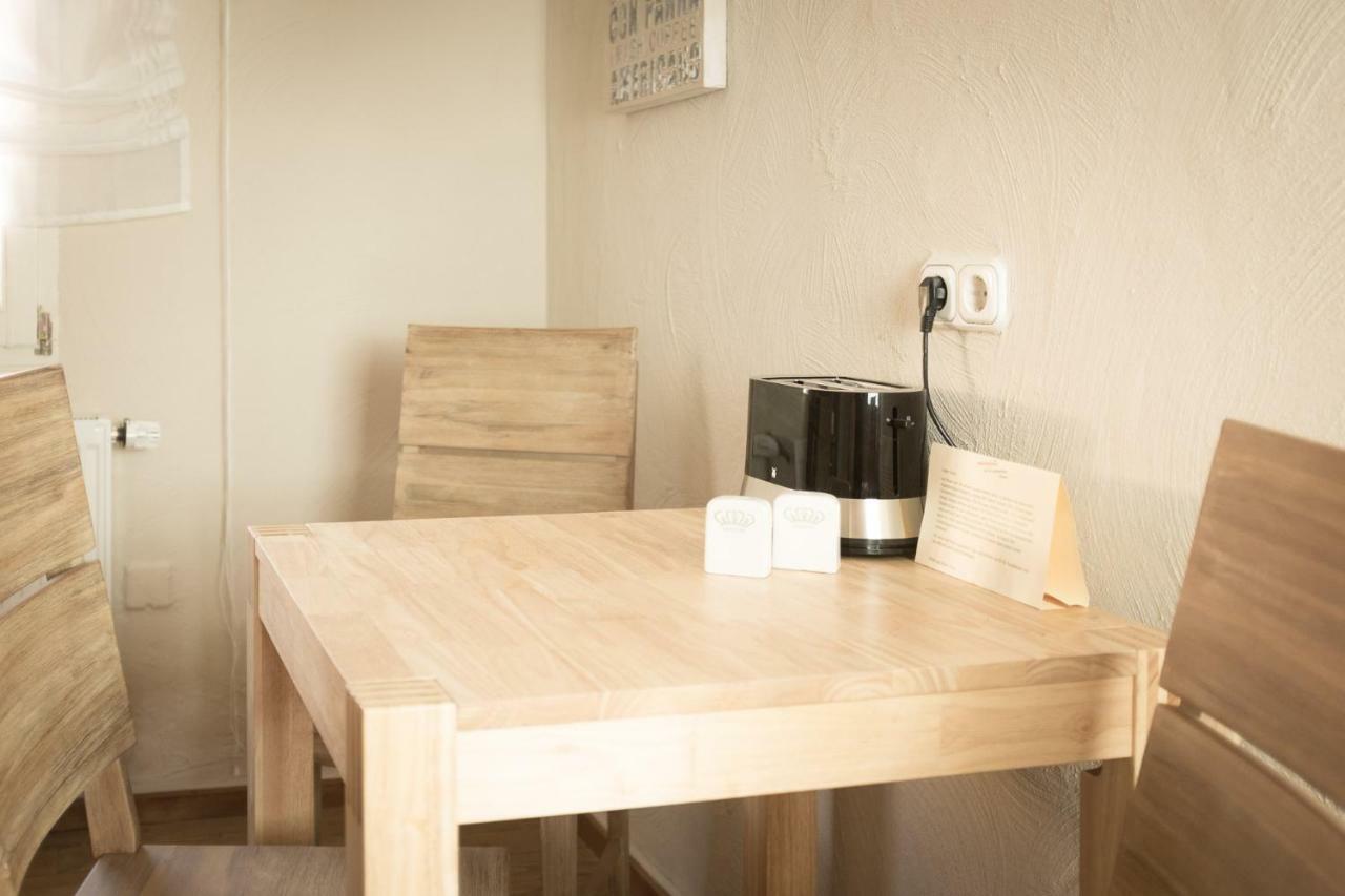 Moments Cafe & Apartmenthaus Thurnau Bagian luar foto