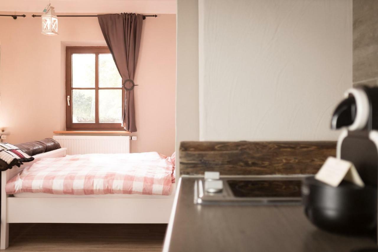 Moments Cafe & Apartmenthaus Thurnau Bagian luar foto