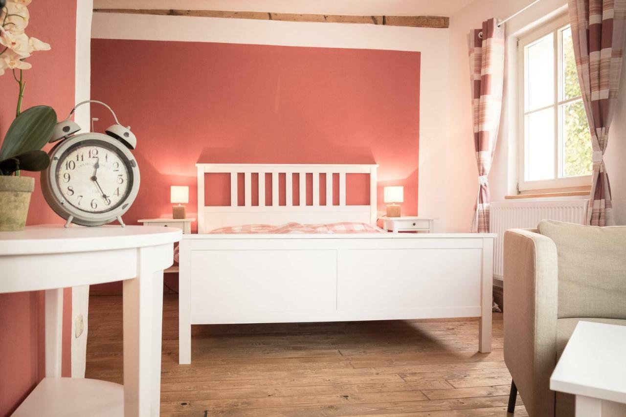 Moments Cafe & Apartmenthaus Thurnau Bagian luar foto